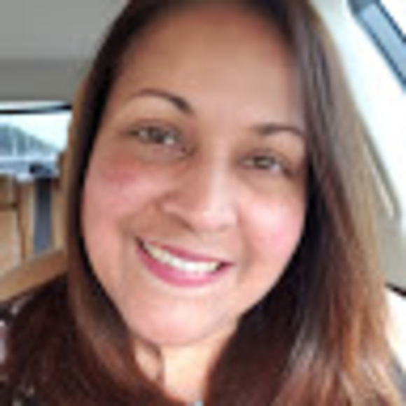 Meet your Posher, Casandra - Picture 1 of 1